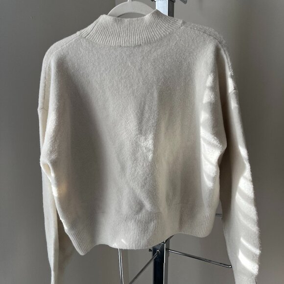 Mock Neck Sweater Medium - Picture 4 of 7